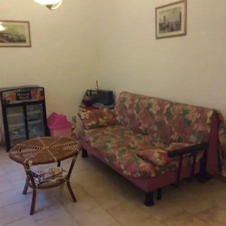 Serena Villa Messina